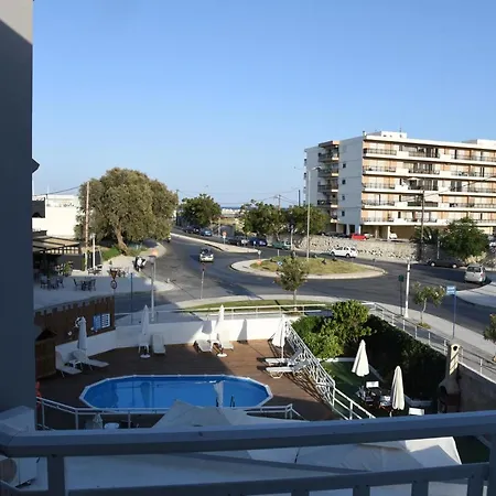 Marine Congo Hotel 2*